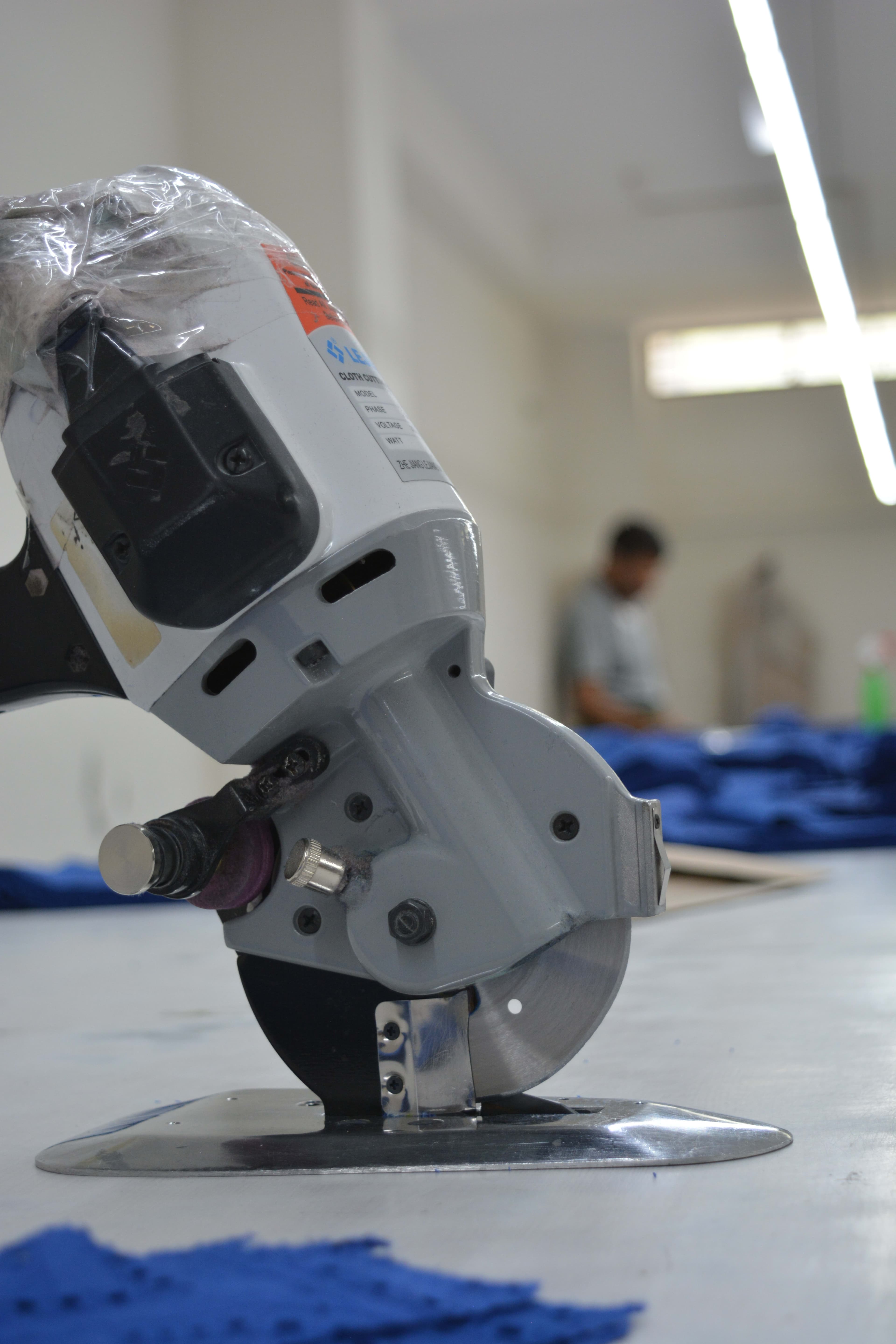 Before the scissors: how fabric is layered for cutting